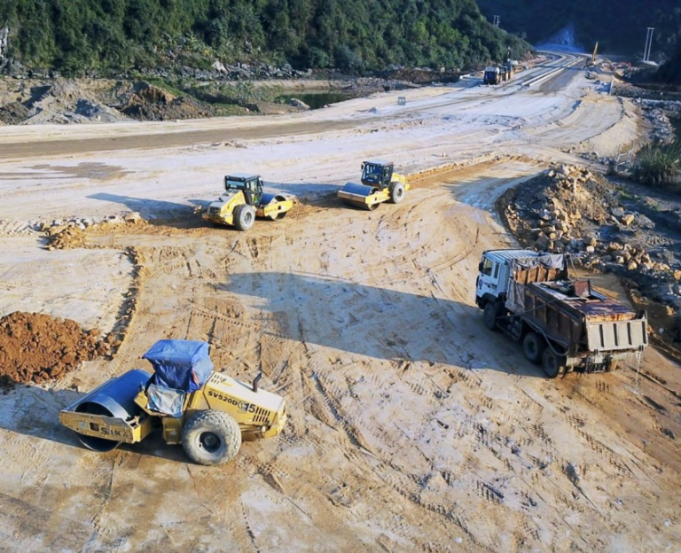 SAN LẮP MẶT BẰNG